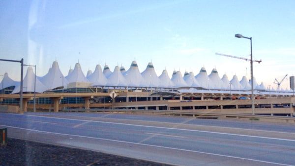 Exterior aeropuerto de Denver