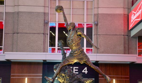 La estatua de Michael Jordan