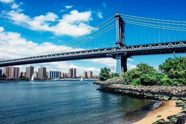 Llegar en ferry a DUMBO Como llegar a DUMBO