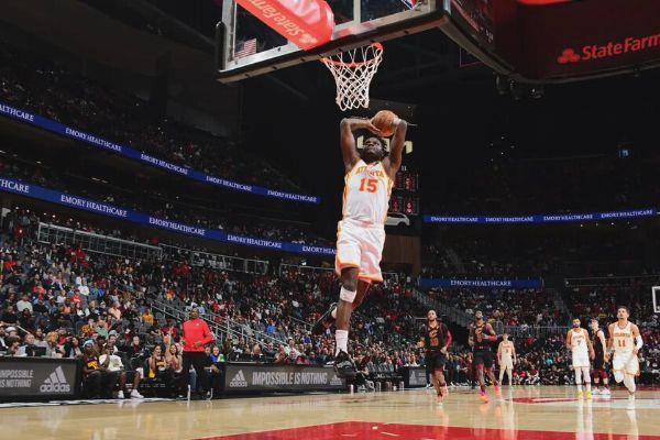 Mate durante un partido de los Hawks Entradas baratas Atlanta Hawks